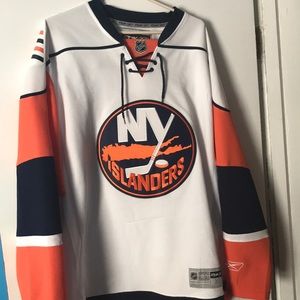 Hardly worn New York Islanders White Jersey